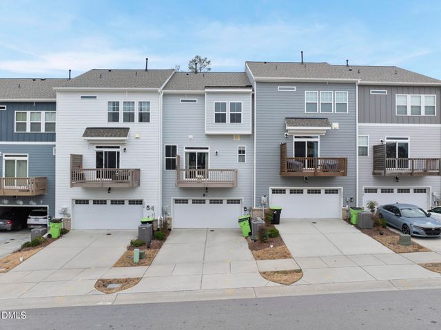 1322 Barn Cat Way, Apex, NC 27502