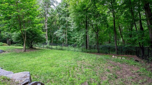 E4495 Woodland Drive, Eau Claire, WI 54701