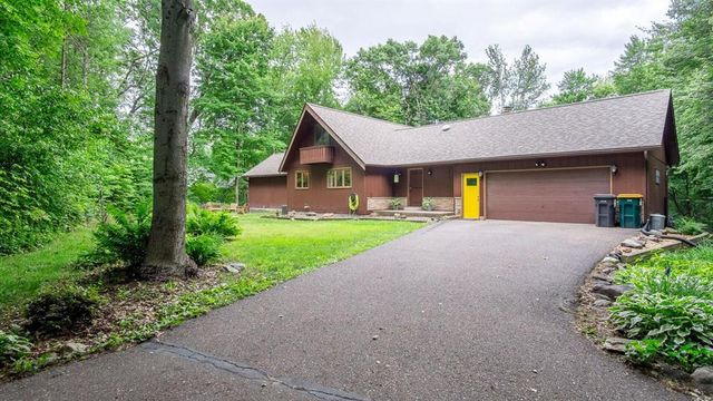 E4495 Woodland Drive, Eau Claire, WI 54701