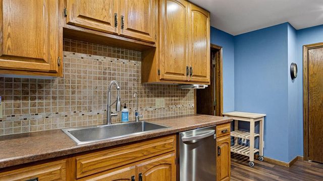 E4495 Woodland Drive, Eau Claire, WI 54701
