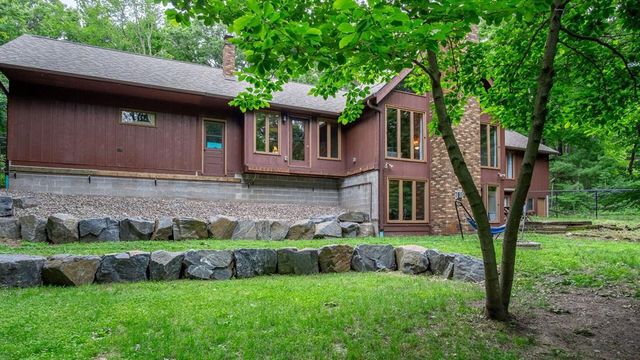 E4495 Woodland Drive, Eau Claire, WI 54701