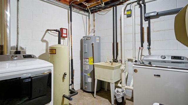E4495 Woodland Drive, Eau Claire, WI 54701