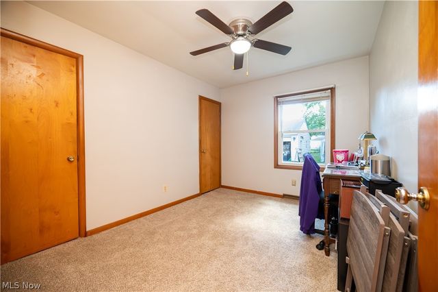 3126 Linda Drive NW, Warren, OH 44485