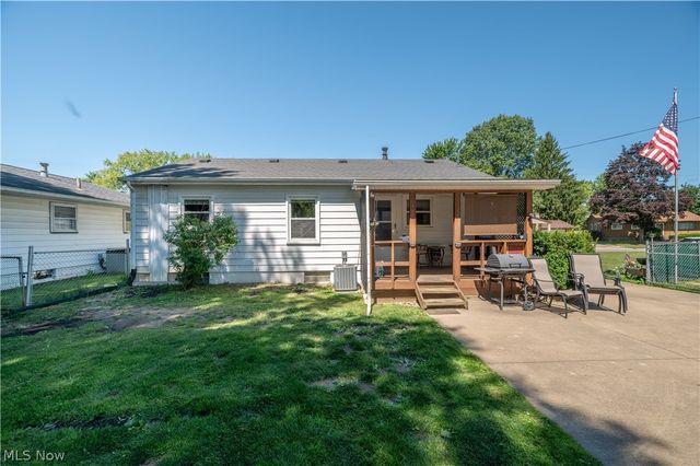 3126 Linda Drive NW, Warren, OH 44485