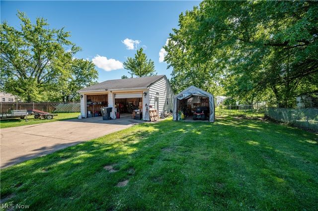 3126 Linda Drive NW, Warren, OH 44485