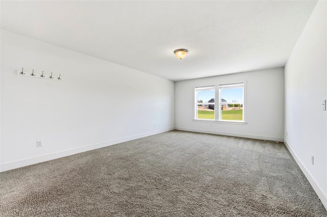 9424 Snow Valley Drive, Alto, MI 49302