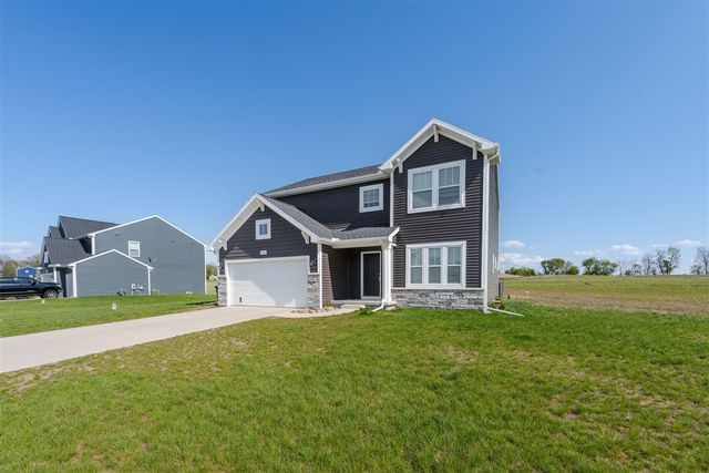 9424 Snow Valley Drive, Alto, MI 49302