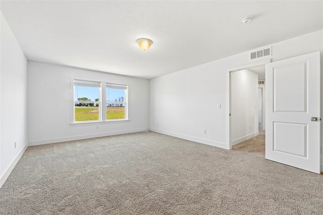 9424 Snow Valley Drive, Alto, MI 49302