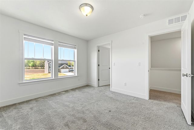 9424 Snow Valley Drive, Alto, MI 49302