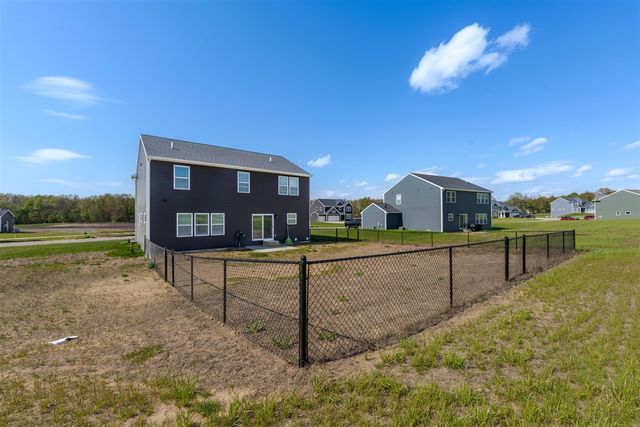 9424 Snow Valley Drive, Alto, MI 49302