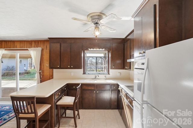 456 Debra Circle SW, Concord, NC 28025