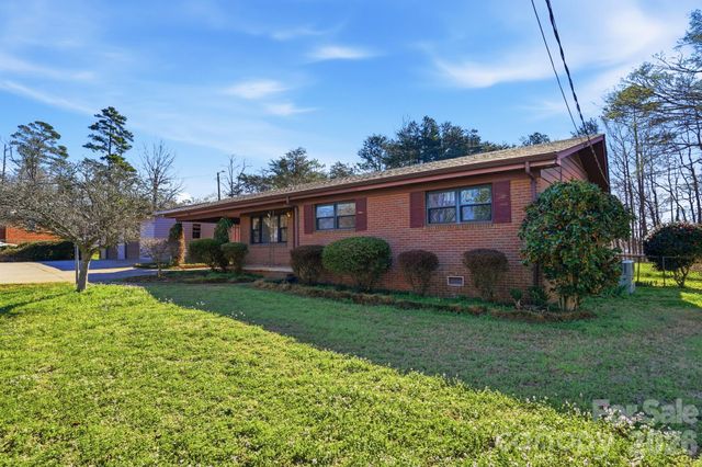 456 Debra Circle SW, Concord, NC 28025