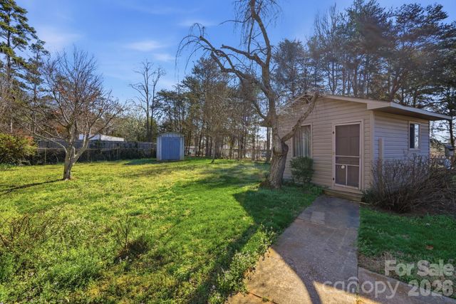 456 Debra Circle SW, Concord, NC 28025