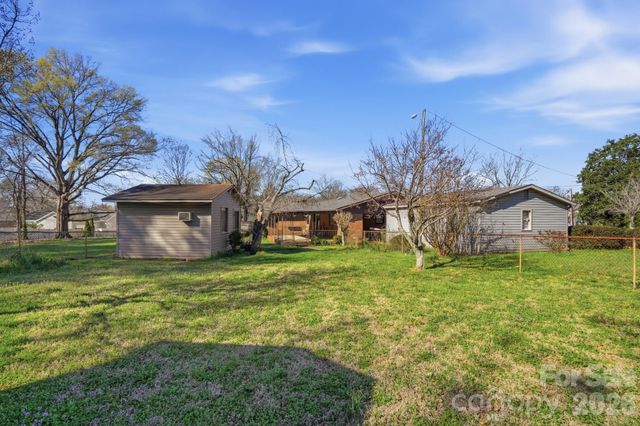 456 Debra Circle SW, Concord, NC 28025