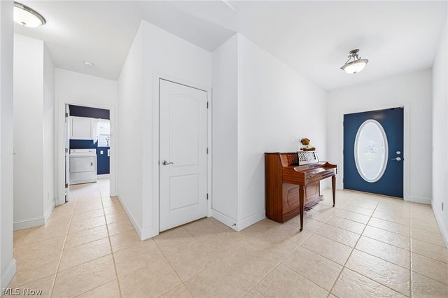 1021 Outrigger Cove, Painesville Twp, OH 44077