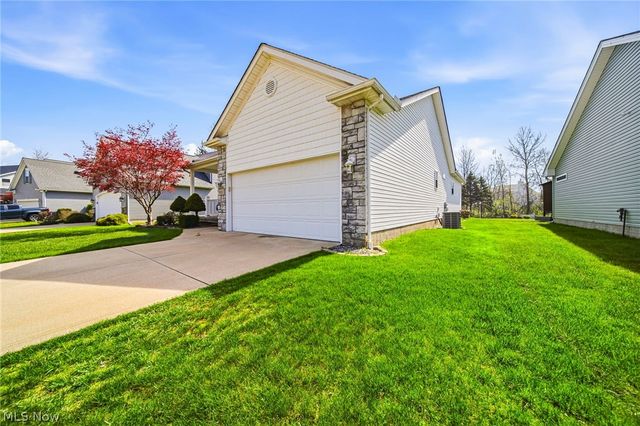1021 Outrigger Cove, Painesville Twp, OH 44077