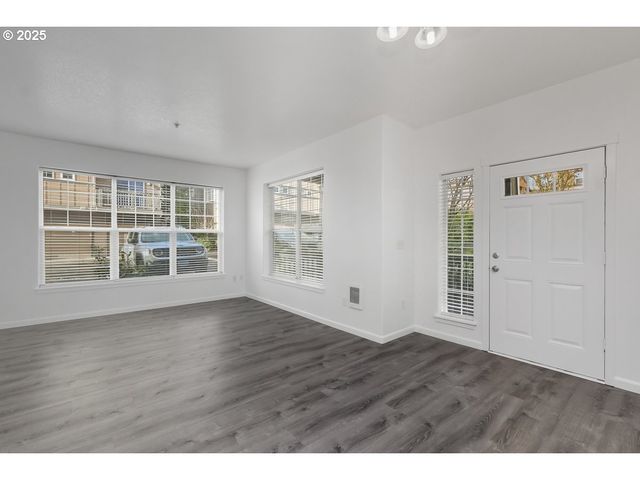 1180 Sw 170TH Ave 100, Beaverton, OR 97003