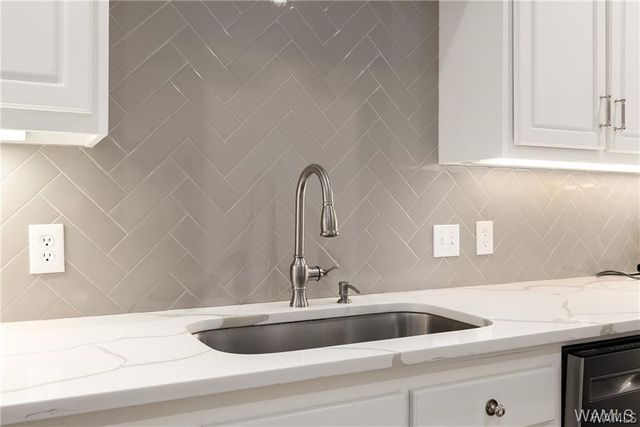 2821 LAKE CREST, Tuscaloosa, AL 35406