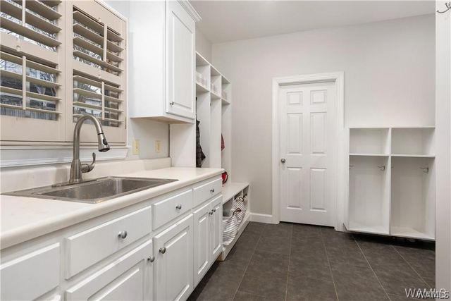 2821 LAKE CREST, Tuscaloosa, AL 35406