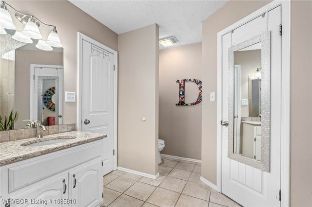 94 Vista Hills Boulevard, Van Buren, AR 72956