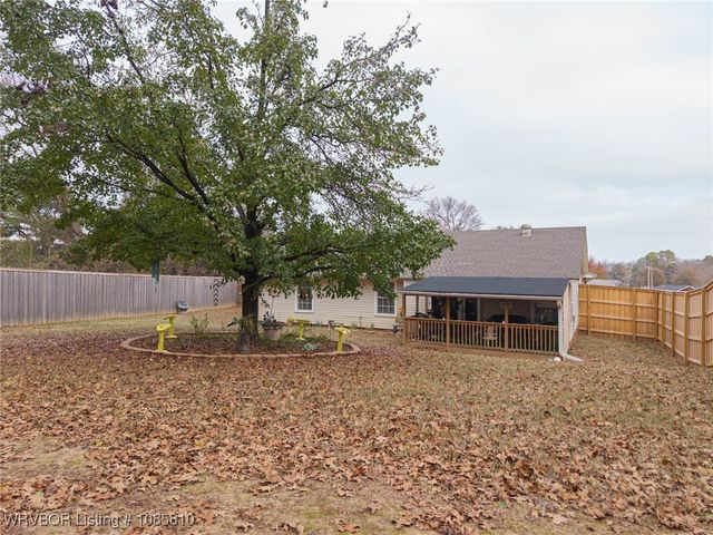 94 Vista Hills Boulevard, Van Buren, AR 72956