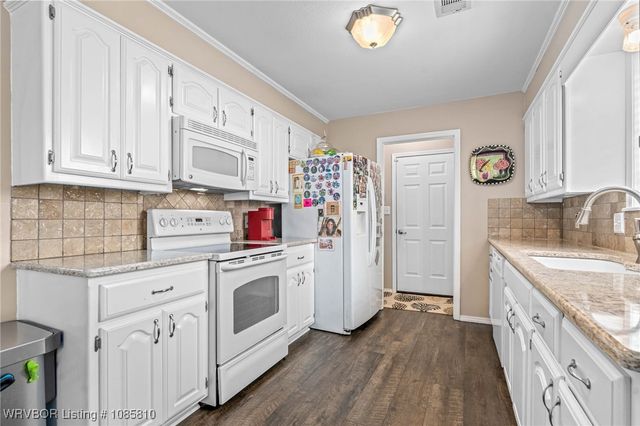 94 Vista Hills Boulevard, Van Buren, AR 72956