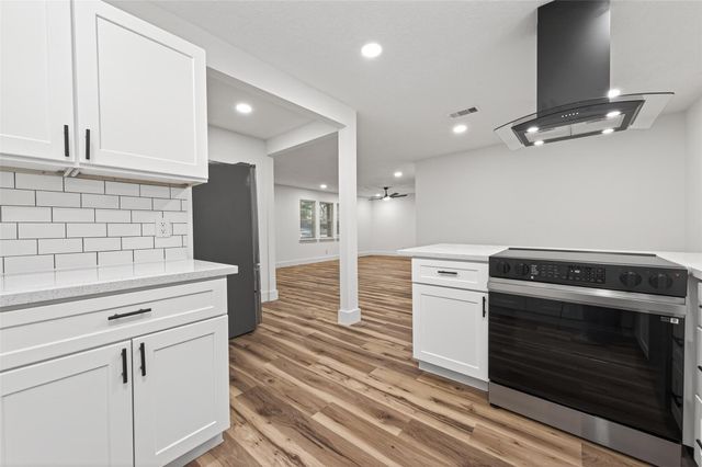 322 Cherry Valley Drive, Huffman, TX 77336