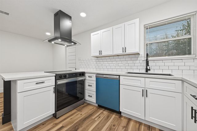 322 Cherry Valley Drive, Huffman, TX 77336