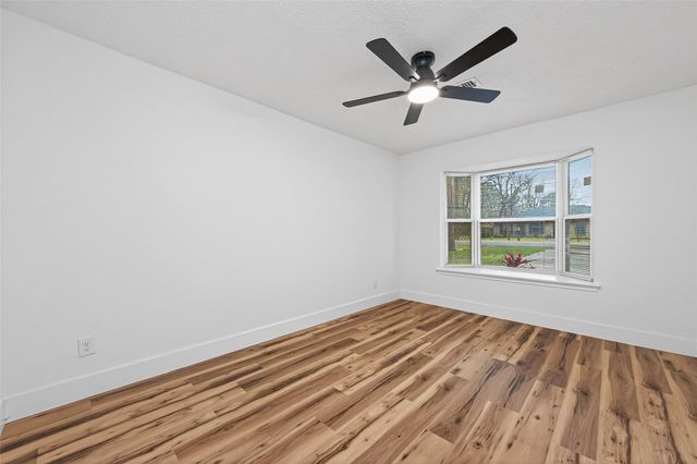 322 Cherry Valley Drive, Huffman, TX 77336