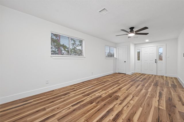 322 Cherry Valley Drive, Huffman, TX 77336