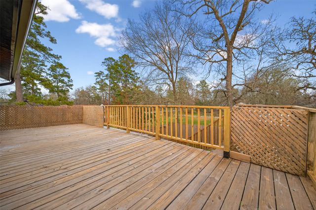 322 Cherry Valley Drive, Huffman, TX 77336