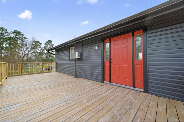 322 Cherry Valley Drive, Huffman, TX 77336