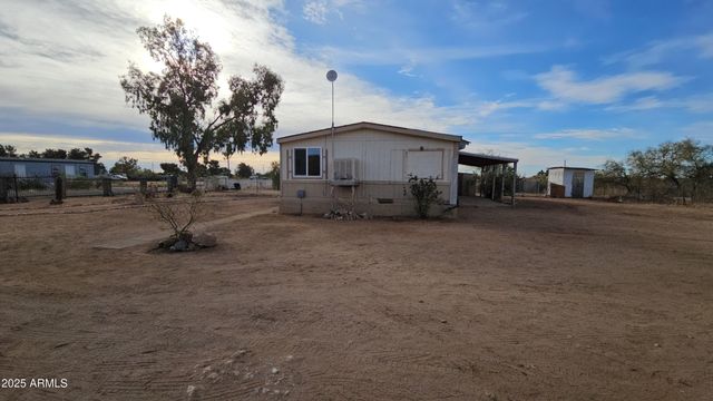 26700 S GRANDVIEW Drive, Congress, AZ 85332