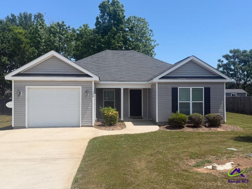 104 Ellington Court, Perry, GA 31069