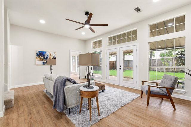 634 Meadowcrest Drive, Highland Village, TX 75077