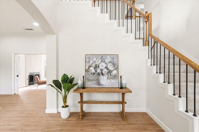 634 Meadowcrest Drive, Highland Village, TX 75077