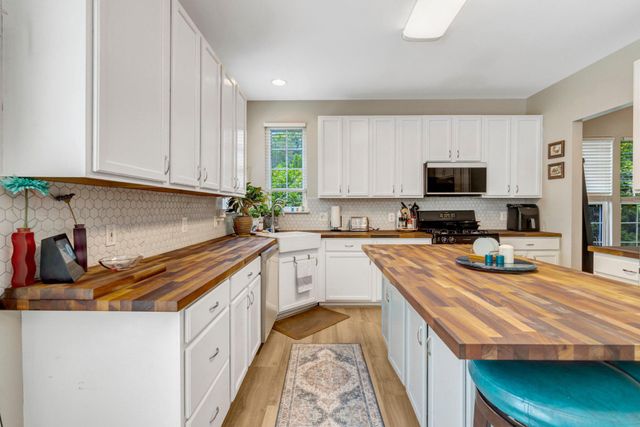 10019 NAUGHTON CT, Bristow, VA 20136