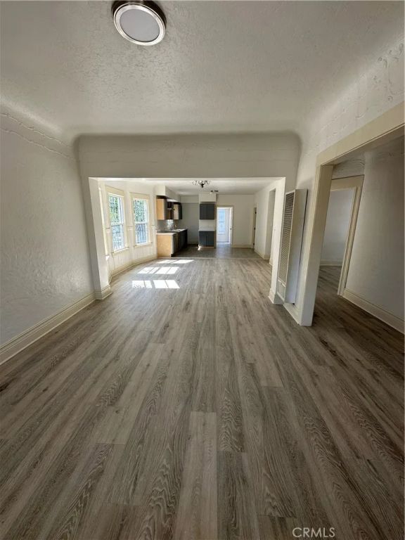 153 W 46th, Los Angeles, CA 90037