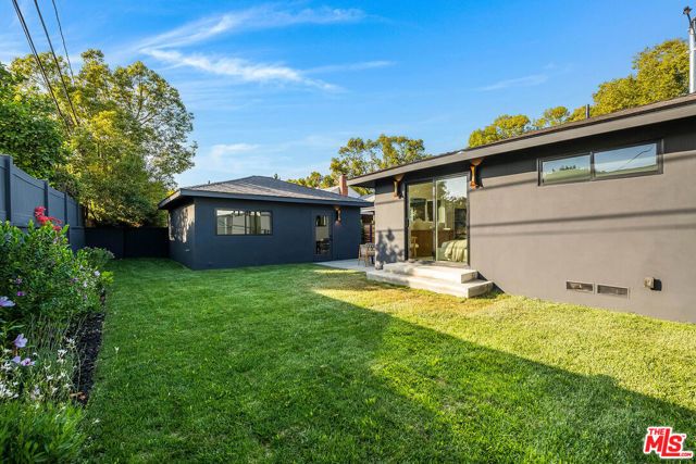 533 N Catalina Street, Burbank, CA 91505