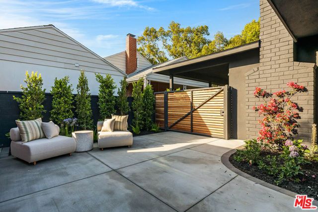 533 N Catalina Street, Burbank, CA 91505