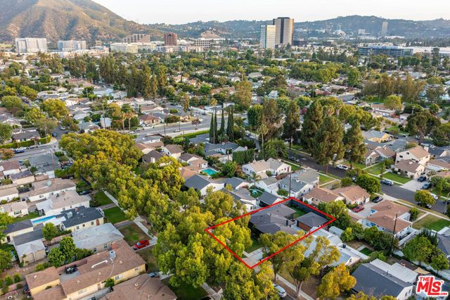 533 N Catalina Street, Burbank, CA 91505