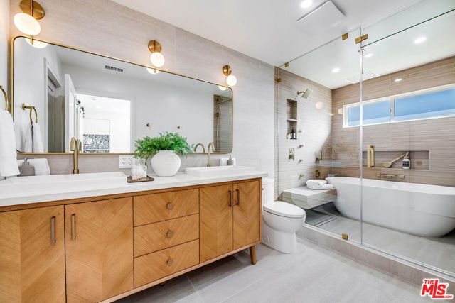 533 N Catalina Street, Burbank, CA 91505