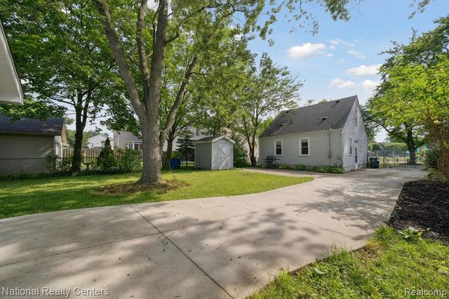 3047 Cummings Avenue, Berkley, MI 48072