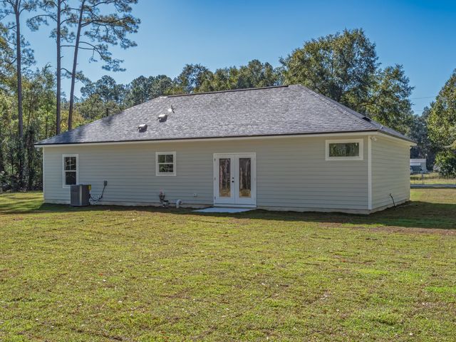 42 Happy Time Drive, Crawfordville, FL 32327