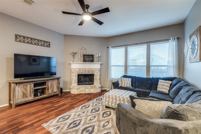 1016 Honeywell Drive, Anna, TX 75409