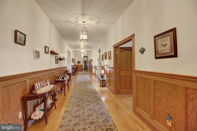 600, 650, 656 AIRPORT DR, Mifflintown, PA 17059