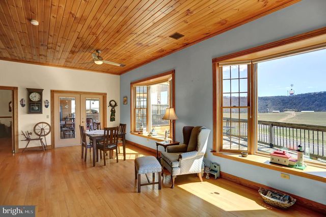 600, 650, 656 AIRPORT DR, Mifflintown, PA 17059