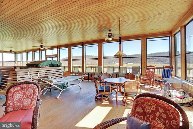 600, 650, 656 AIRPORT DR, Mifflintown, PA 17059