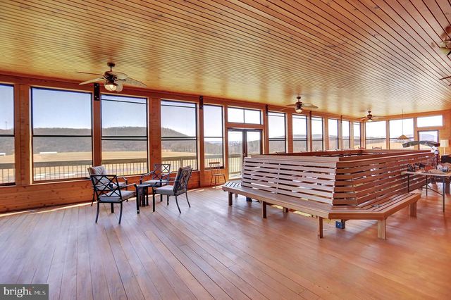 600, 650, 656 AIRPORT DR, Mifflintown, PA 17059