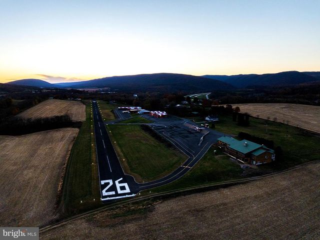 600, 650, 656 AIRPORT DR, Mifflintown, PA 17059